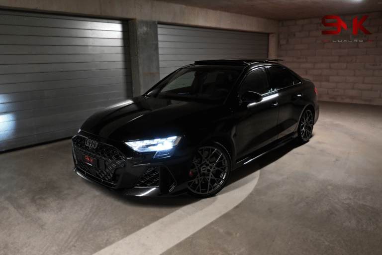 Audi RS3 de 2025 disponible à la location chez SMK Luxurx